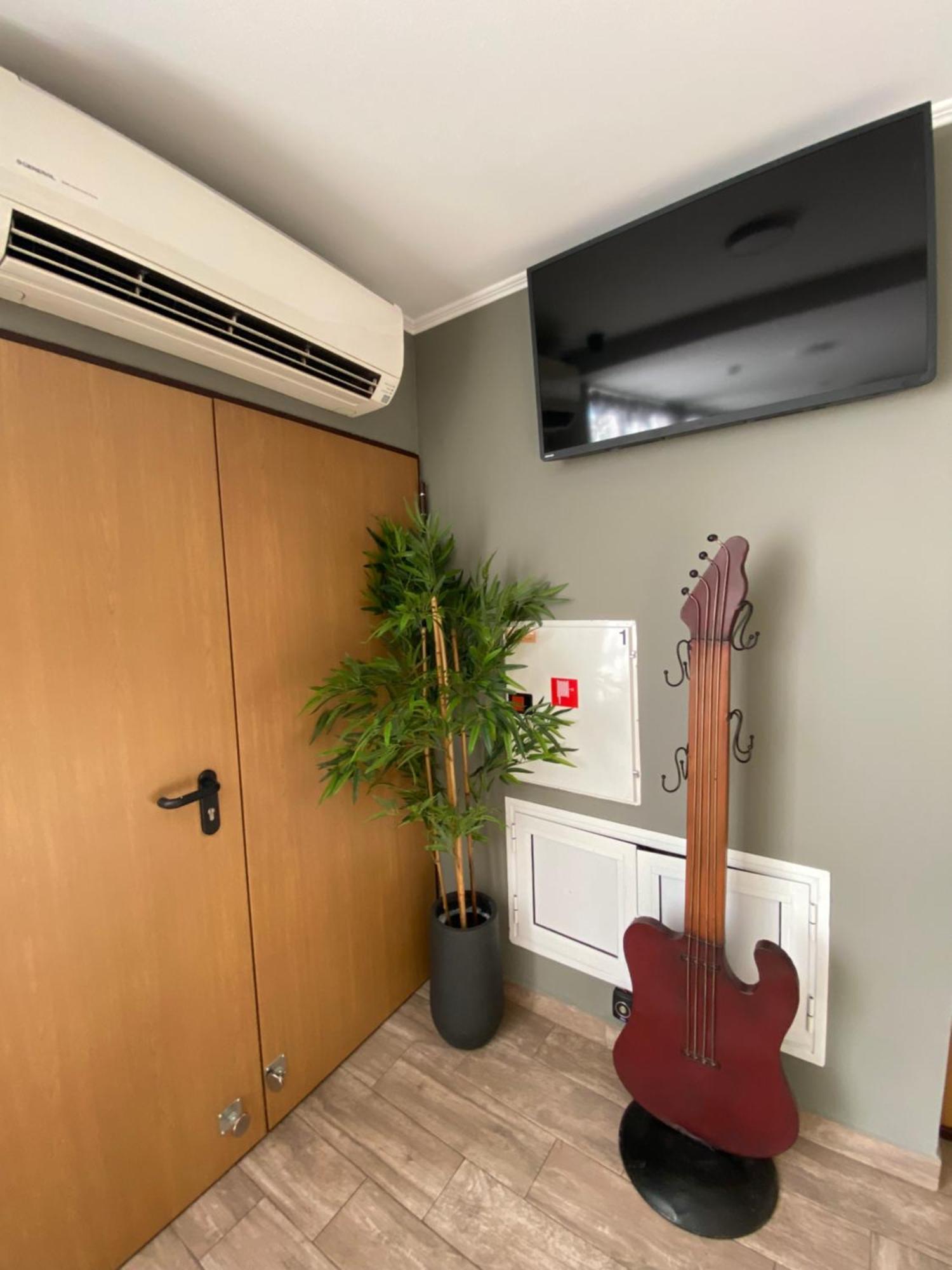 City Hotel Veliko Tarnovo Ngoại thất bức ảnh